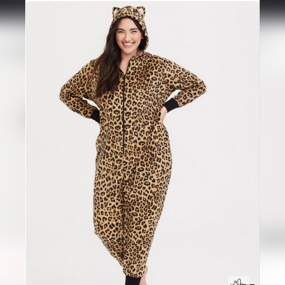 Torrid Cheetah Print Fleece Full Length Cat Ear Lounge Onesie/Costume Size 1/2 - Picture 3 of 14